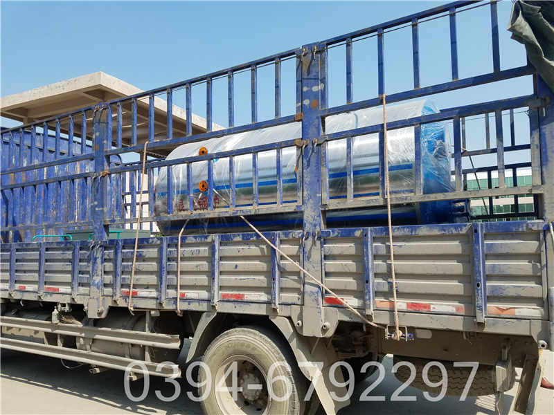 1400kw燃气热水锅炉(图1)